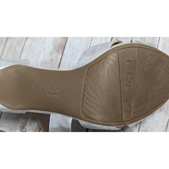 Life Stride Mega Womens Size 8.5 M Silver Leather Slip On Pump Stiletto Heels - Picture 8 of 10